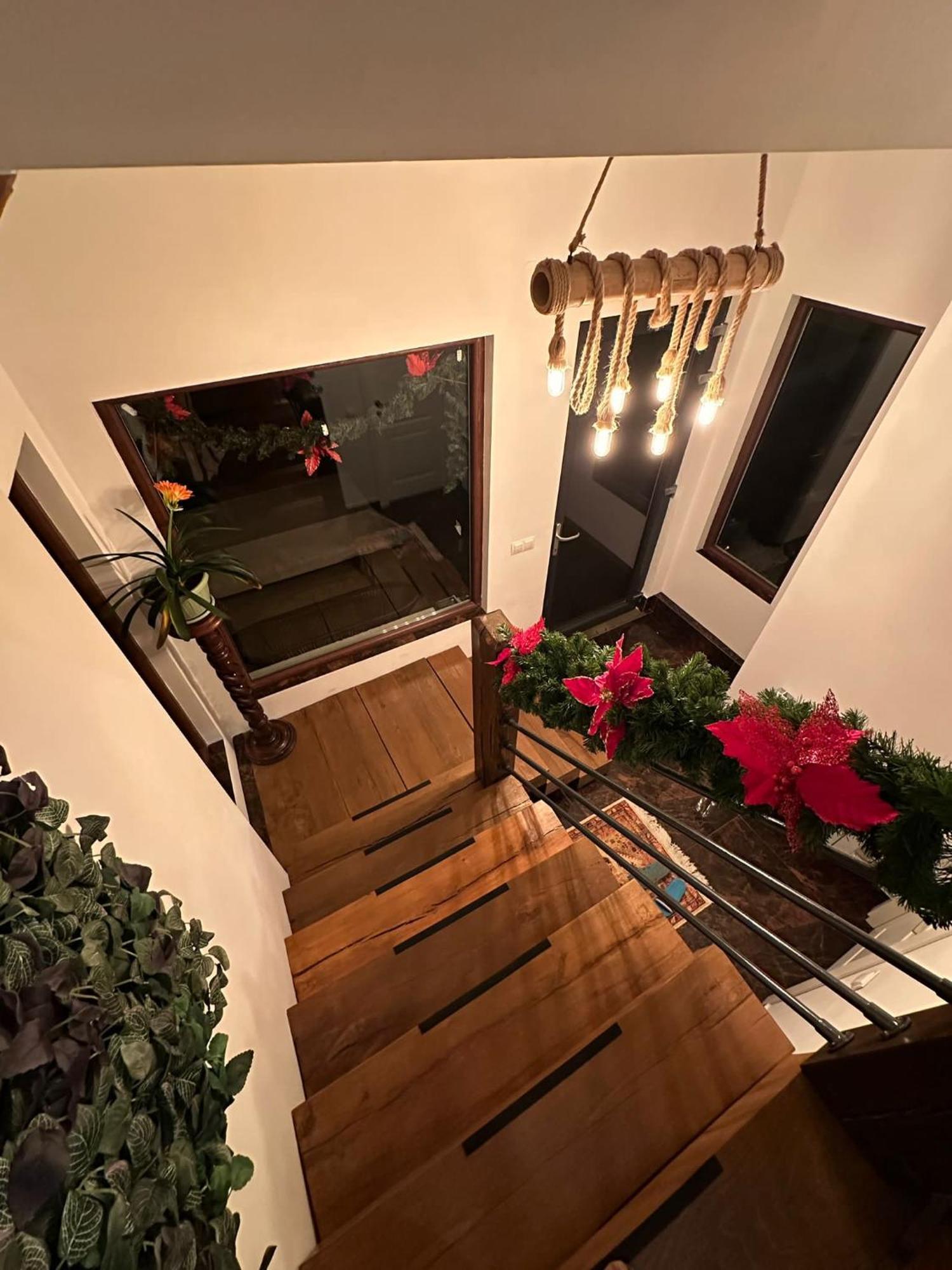Attic 33 Leilighet Câmpulung Moldovenesc Eksteriør bilde